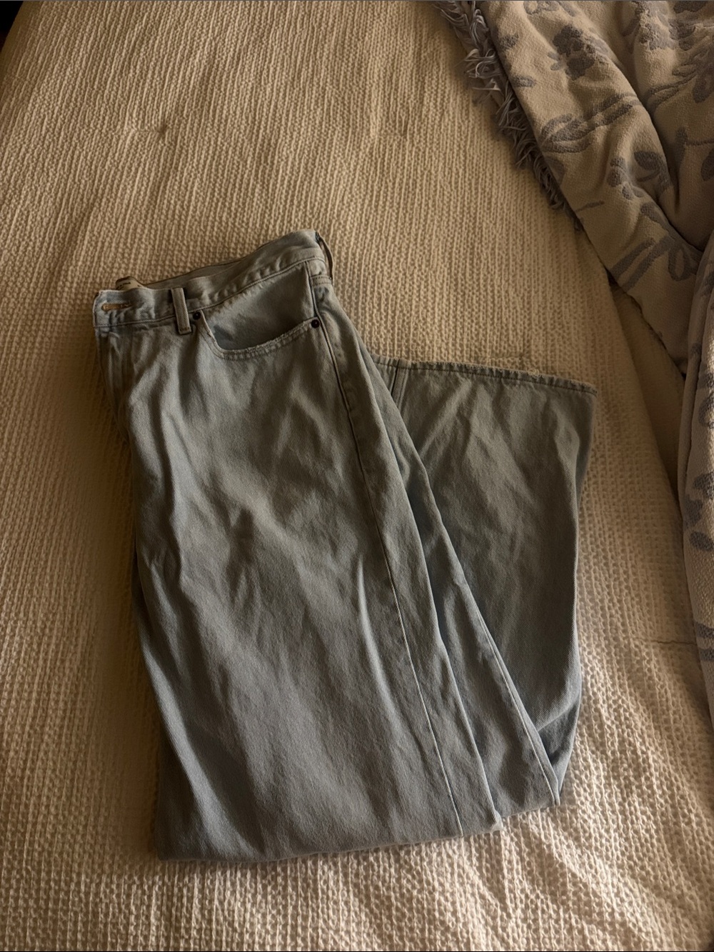 Abercrombie & Fitch Women's Light Blue (the slouchy jean) mid rise